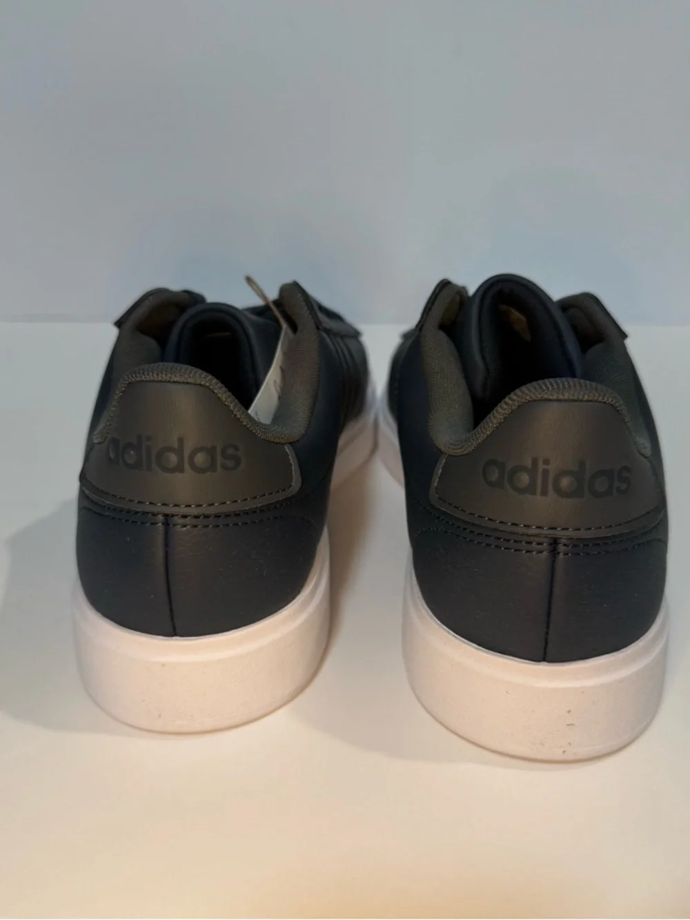 adidas Grand Court 2.0 Low-Top Leather Sneakers
